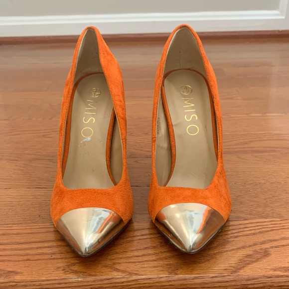 Shoes - Picture 2 of 6